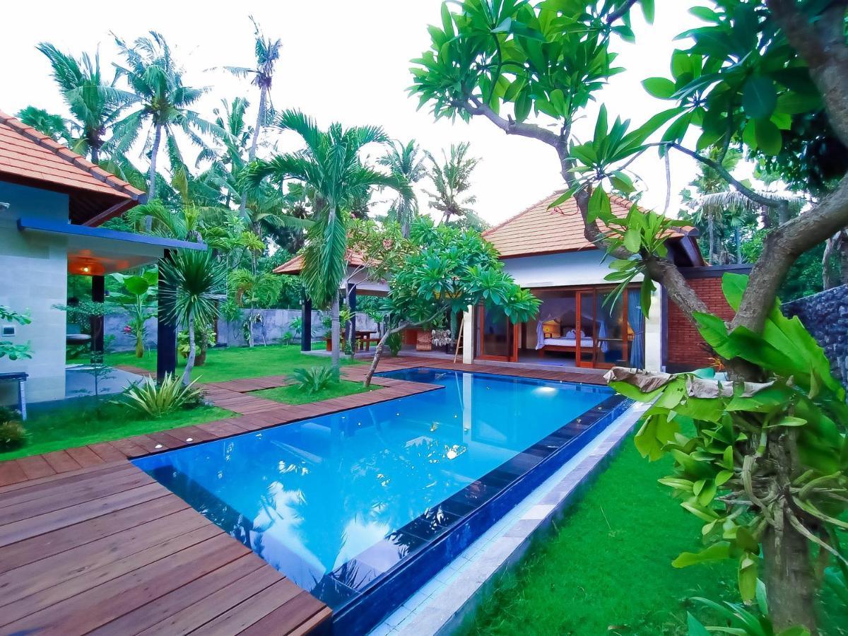 Coco Garden Pool Villas Kubutambahan  Exterior foto