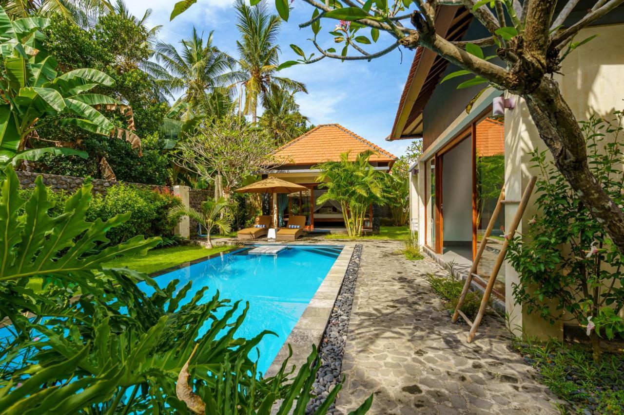 Coco Garden Pool Villas Kubutambahan  Exterior foto